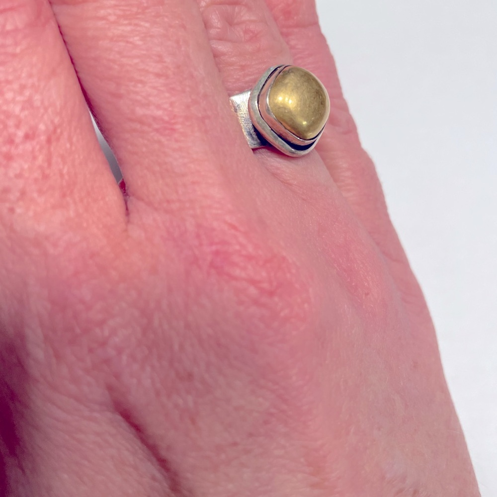 Two tone ring size 5.5